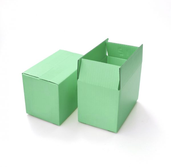 envase de carton color verde